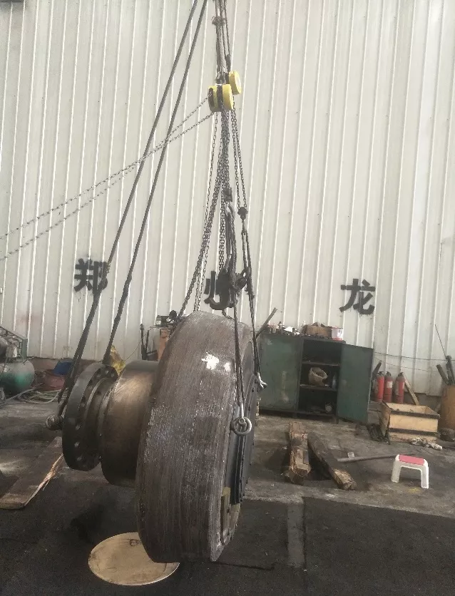 2019年4月周口隆达发电磨辊总成检修